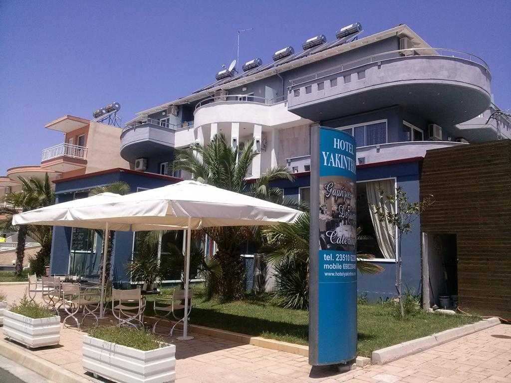 Hotel YAKINTHOS 3*